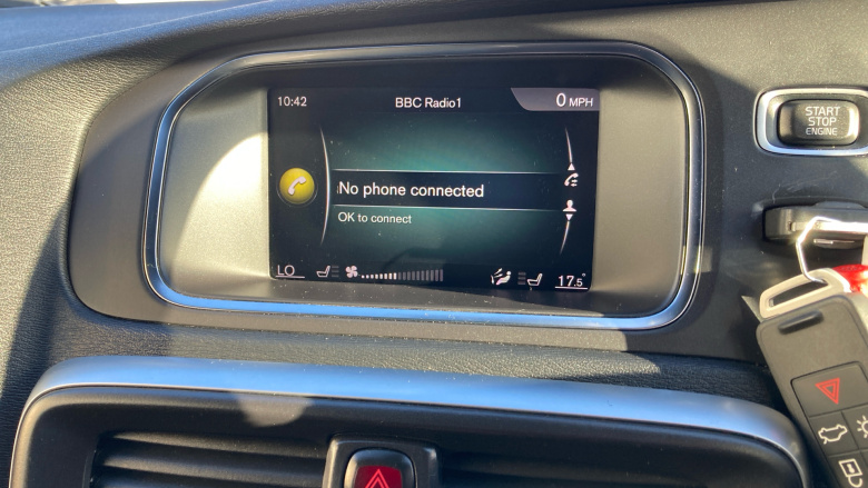 Volvo V40 T3 [152] R DESIGN Pro 5dr Petrol Hatchback